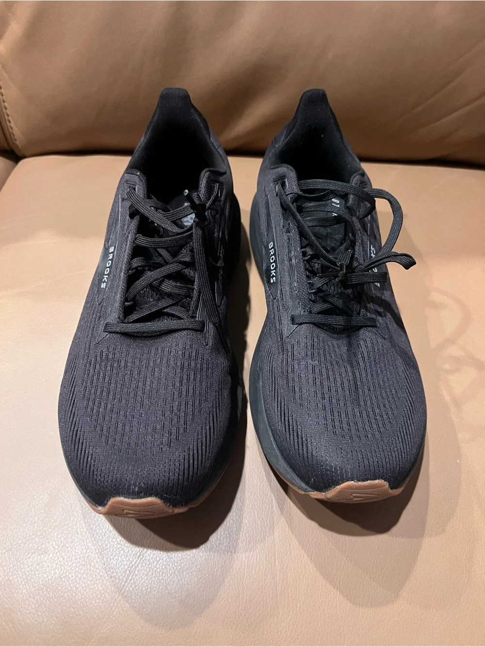 Brooks Revel 8 Running Shoe - Men's 12 - Picture 2 of 7